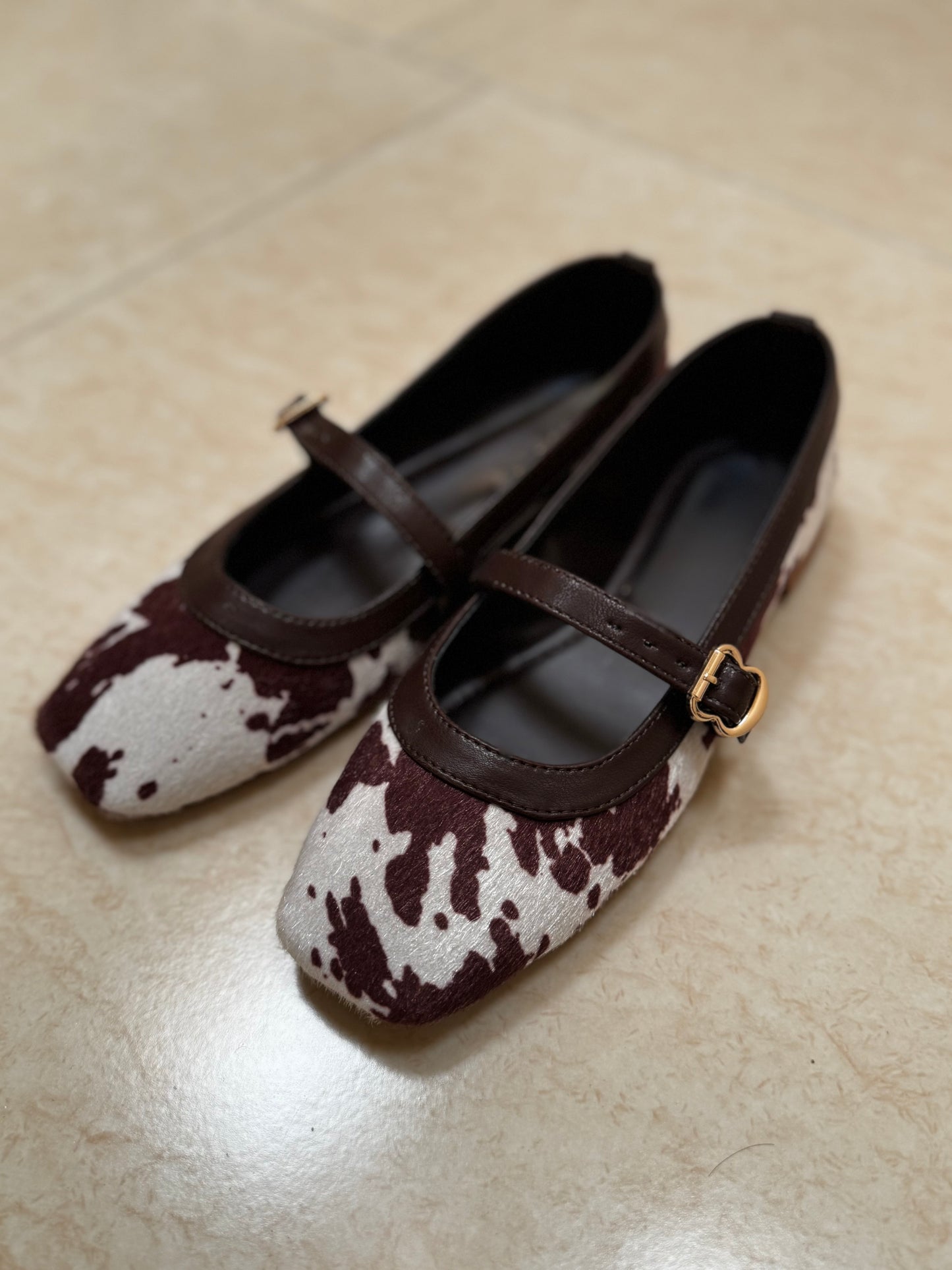 Flats Mariam Gamuza