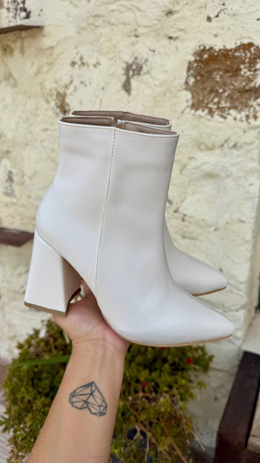 BOTINES