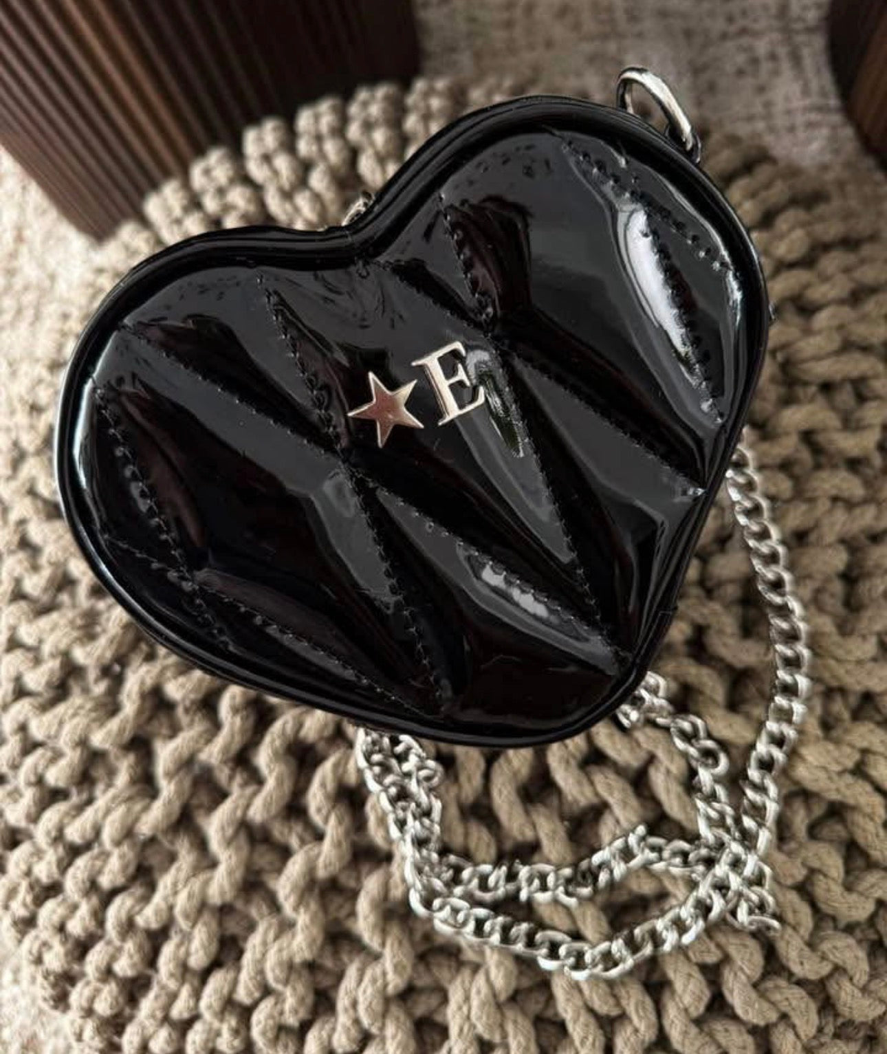 GLOSSY HEART BAG