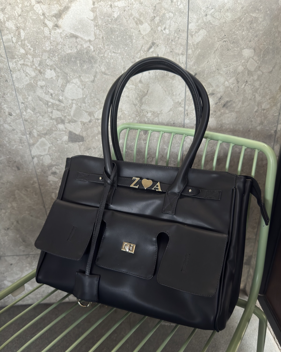 ELENA TOTE