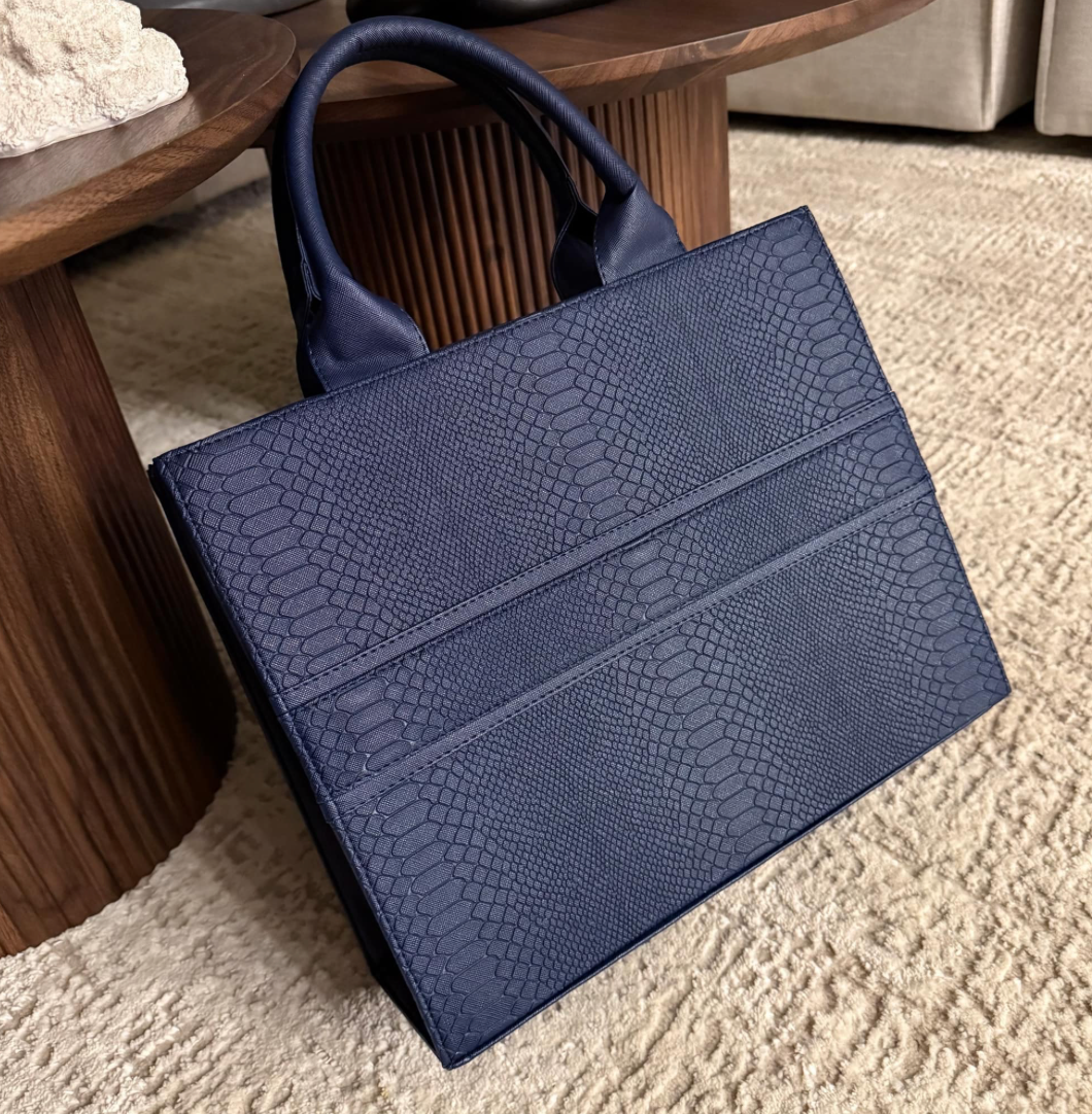 TOTE BAG CLÁSICA GRANDE - AZUL MARINO