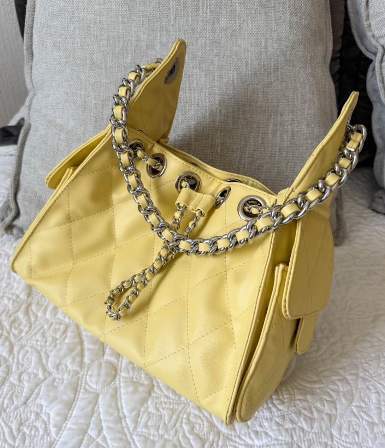 COCO 25 SMALL - BUTTER YELLOW - HERRAJE PLATA
