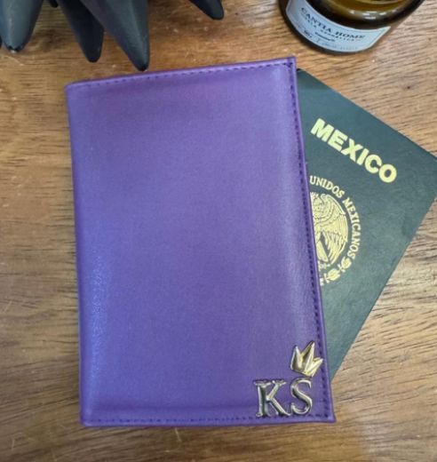PORTA PASAPORTE 100% PIEL
