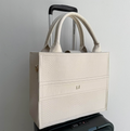 TRAVEL TOTE - HUESO PITÓN