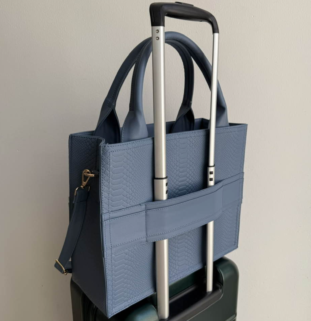 TRAVEL TOTE - AZUL MEZCLILLA PITÓN